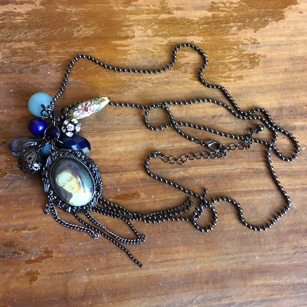 Cameo Long Necklace with Charms - Picture 6 of 8